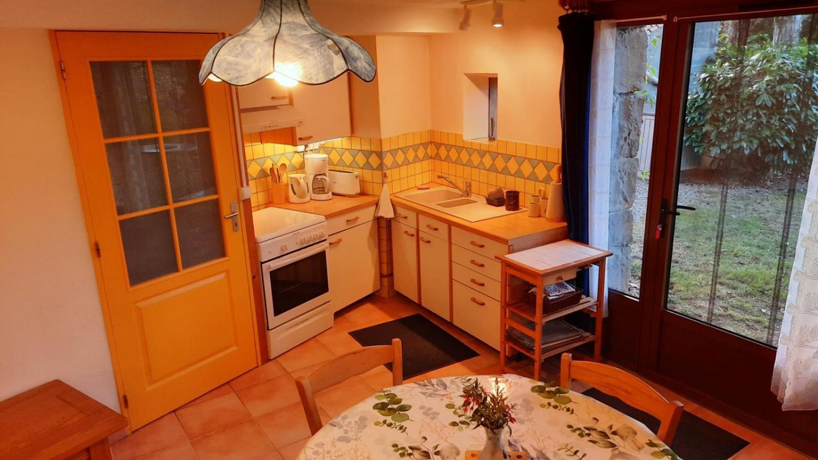 La Petite Maison Dans La Prairie Cassaignes Esterno foto