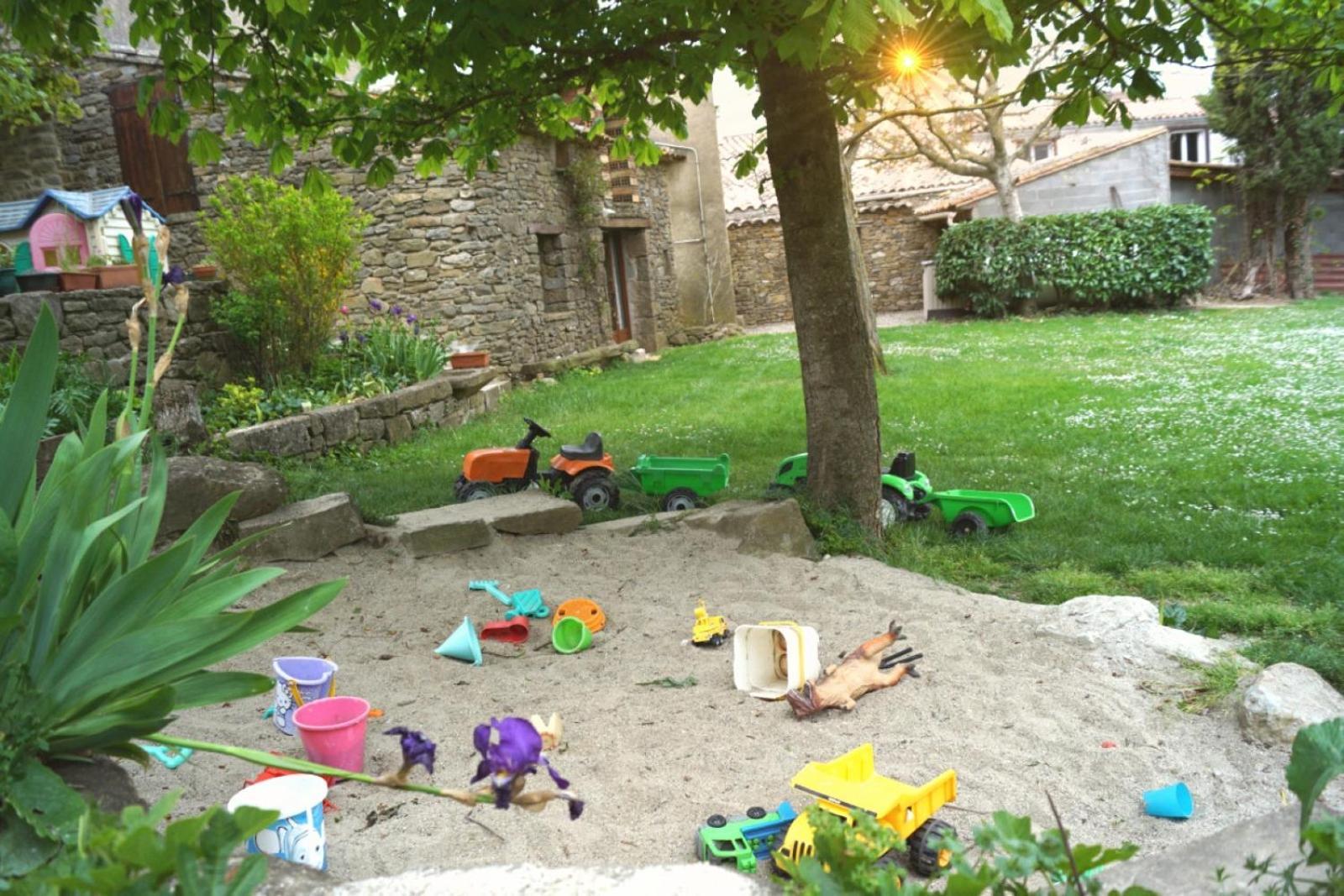La Petite Maison Dans La Prairie Cassaignes Esterno foto